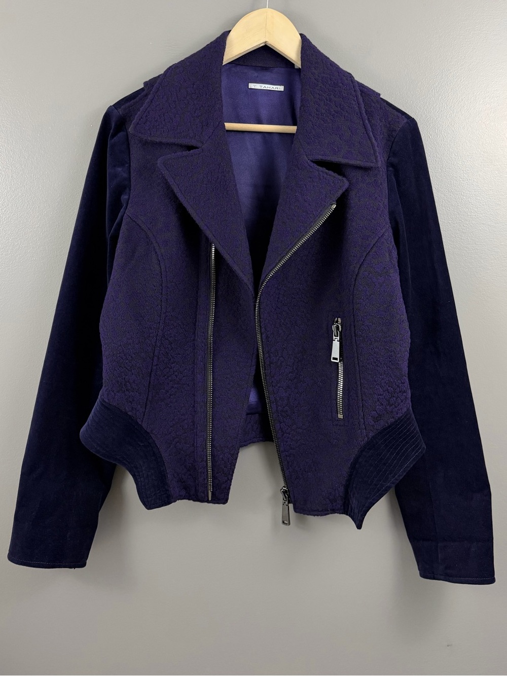 T Tahari Motto Style Wool Blend Velvet Sleeve Jacket Purple Size 12 - Picture 4 of 16